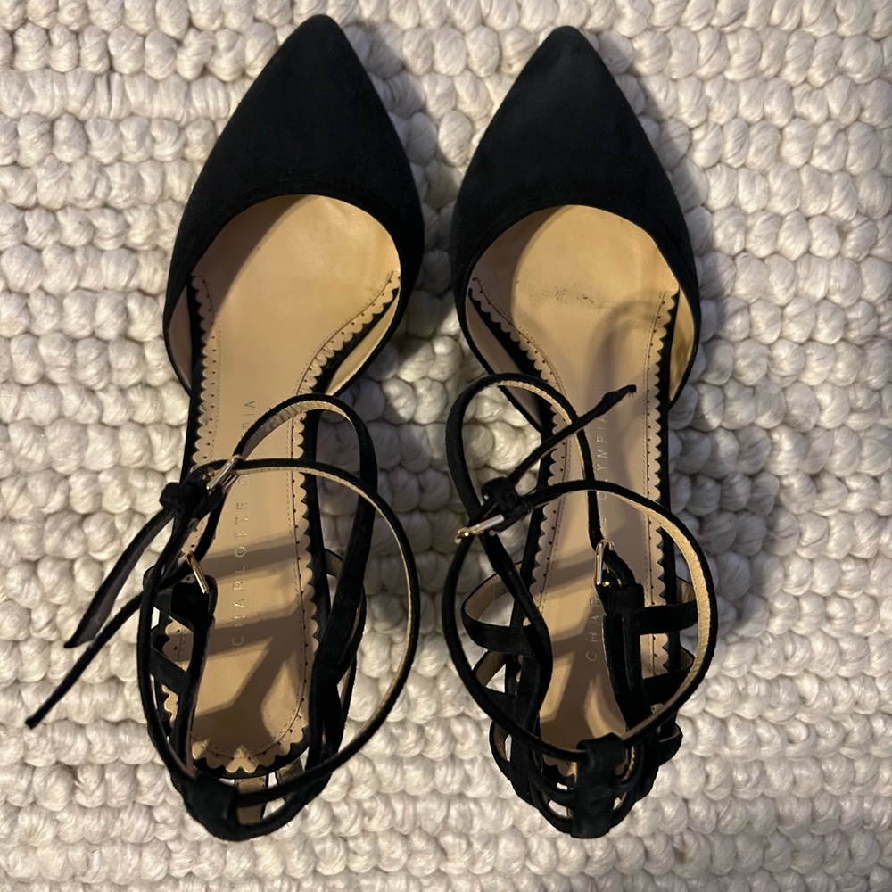 CHARLOTTE OLYMPIA
Suede Cutout Accent D'Orsay Pumps